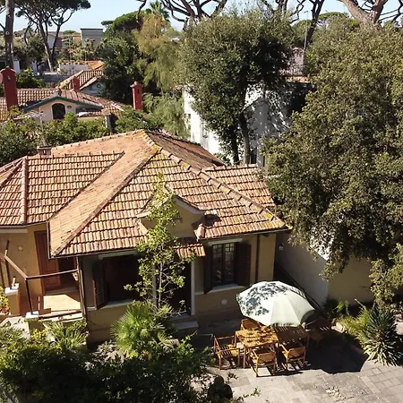 Exclusive Charming - Free Parking 400 Mq Garden - Rome Airport - Roseto Dream Вилла