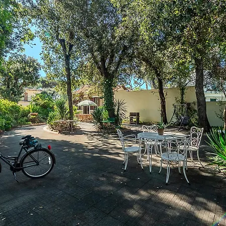 Exclusive Charming - Free Parking 400 Mq Garden - Rome Airport - Roseto Dream Willa